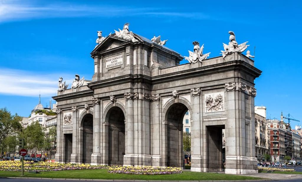 Descubre Cuándo Hay Menos Gente en Madrid: Guía 2023 Plaza en madrid