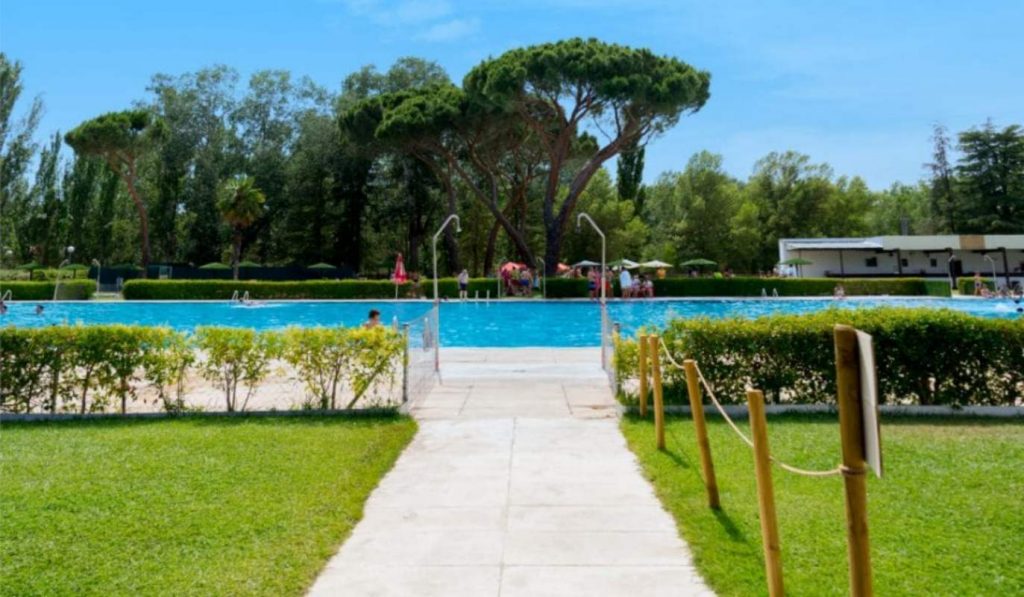 10 Mejores Actividades para Enfrentar el Calor en Madrid Piscina municipal en madrid