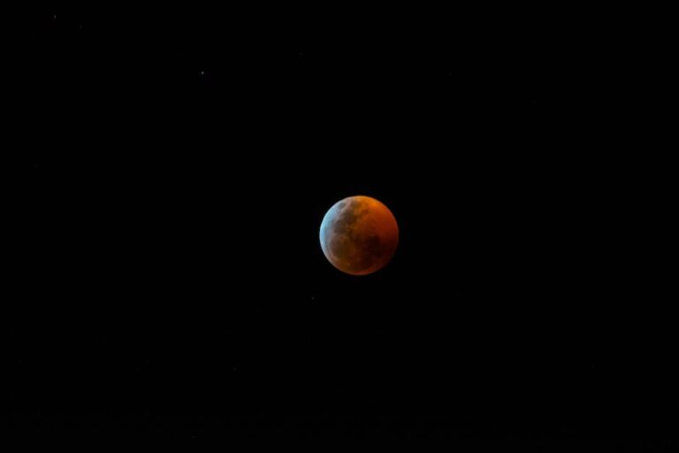 distancia-entre-la-tierra-y-la-luna-en-metros