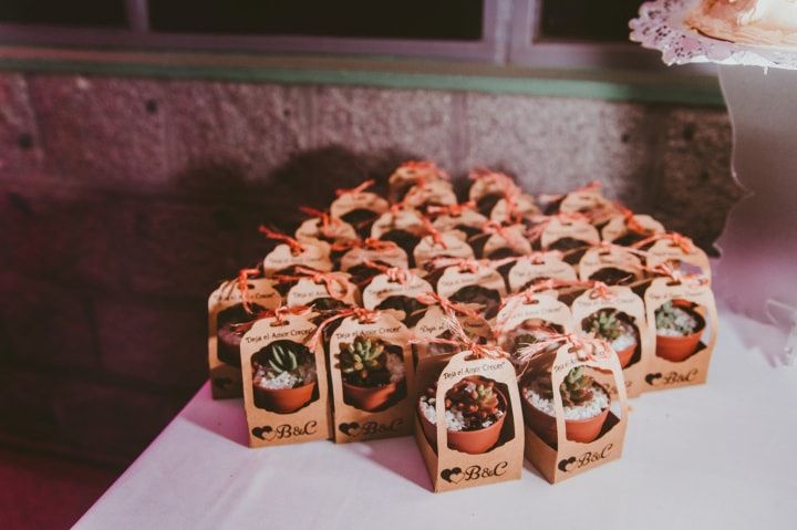 Sorprende a tus invitados: Ideas creativas de regalos de comunión inolvidables 8 154395